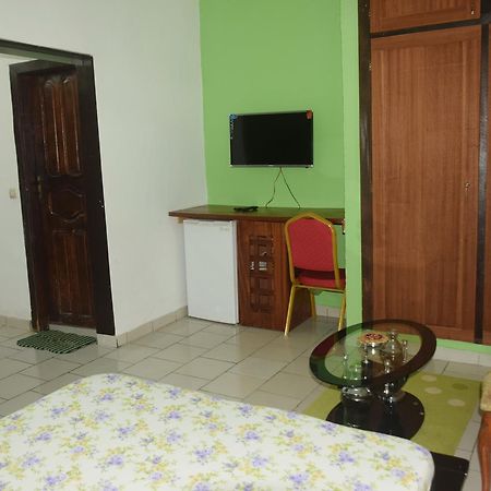 Lagrande-vi Hotel Abidjan Buitenkant foto