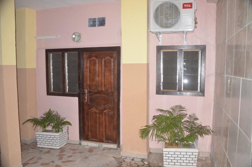 Lagrande-vi Hotel Abidjan Kamer foto