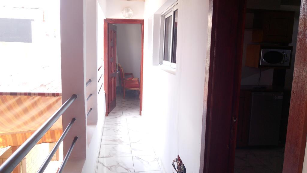 Lagrande-vi Hotel Abidjan Buitenkant foto
