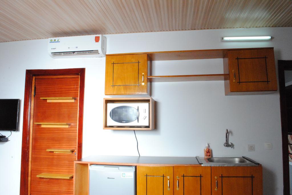 Lagrande-vi Hotel Abidjan Buitenkant foto