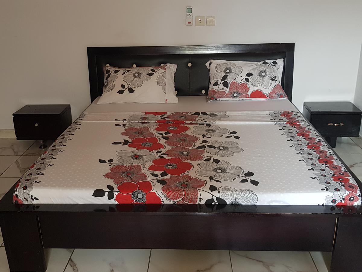 Lagrande-vi Hotel Abidjan Buitenkant foto
